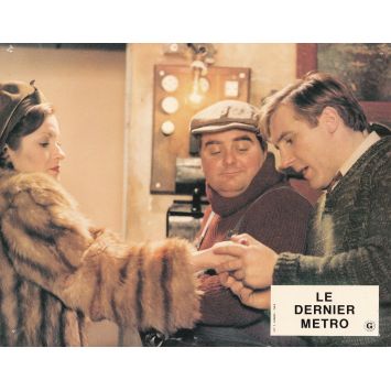 LE DERNIER METRO Photo de film française N06 - 22x28 cm. - 1980 - Catherine Deneuve, FranCois Truffaut