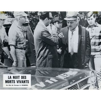 NIGHT OF THE LIVING DEAD French Lobby card N8 9x12 - 1968/R1980 - George A. Romero, Duane Jones