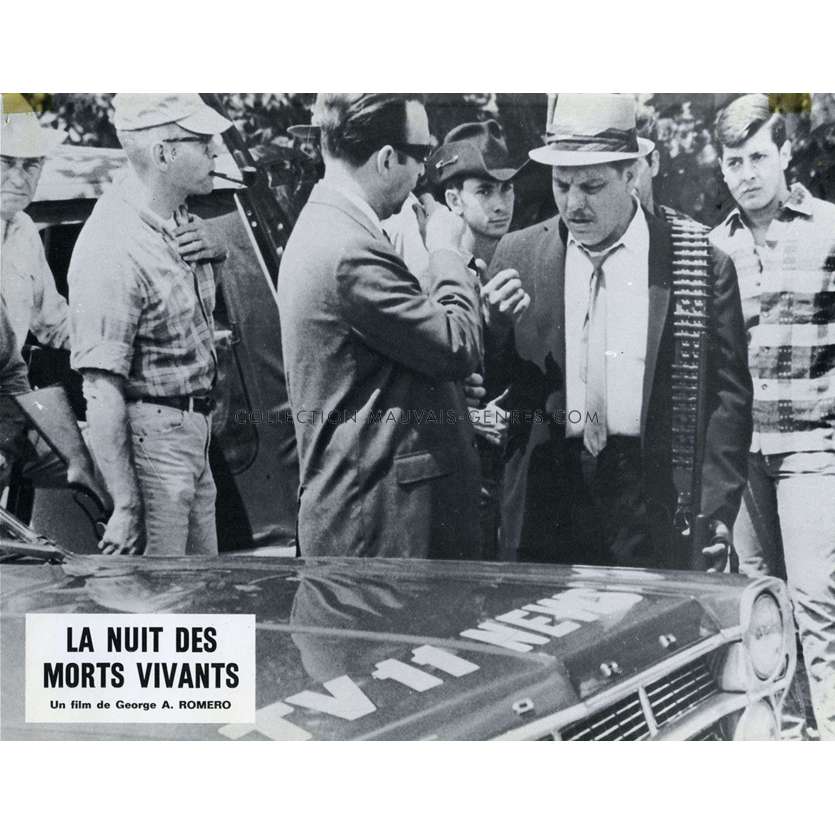NIGHT OF THE LIVING DEAD French Lobby card N8 9x12 - 1968/R1980 - George A. Romero, Duane Jones