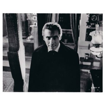 HORROR OF DRACULA U.S Movie Still 6820-4 - 8x10 in. - 1958/R1980 - Peter Cushing, Terence Fisher