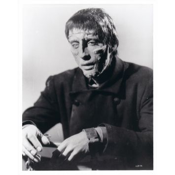 THE CURSE OF FRANKENSTEIN U.S Movie Still SP-17A - 8x10 in. - 1957/R1980 - Peter Cushing, Terence Fisher