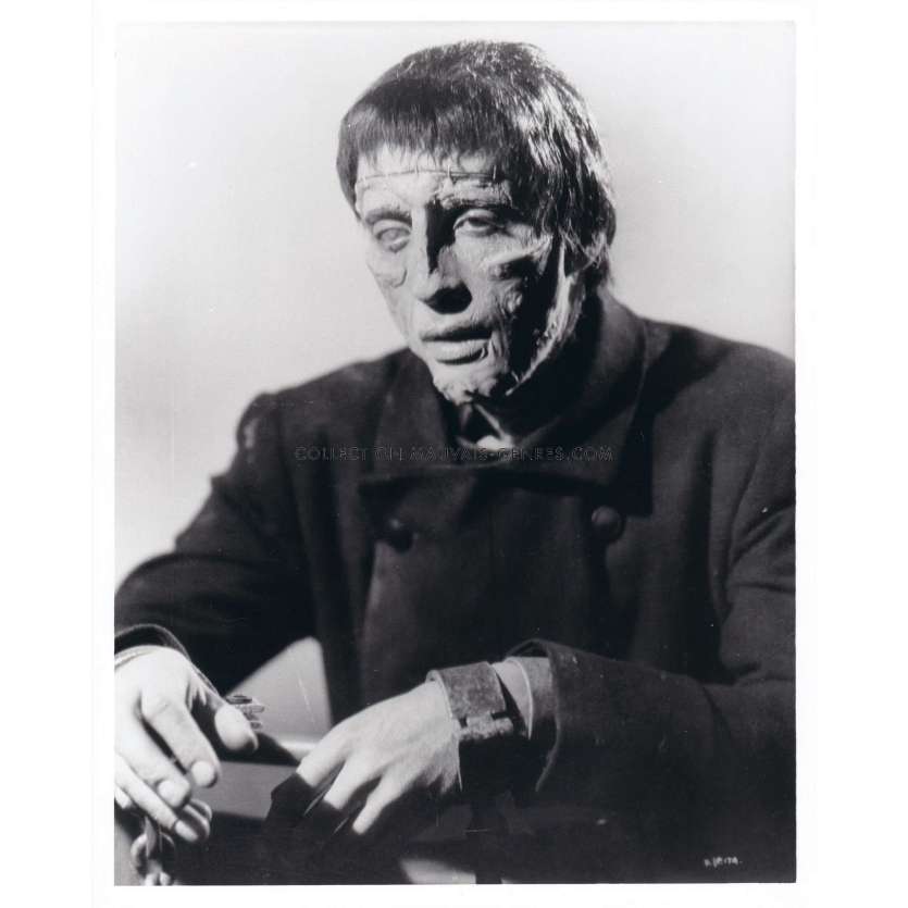 FRANKENSTEIN S'EST ECHAPPE Photo de presse américaine SP-17A - 20x25 cm. - 1957/R1980 - Peter Cushing, Terence Fisher
