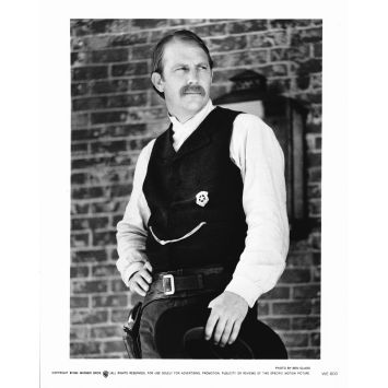 WYATT EARP Movie Still WE-600 - 8x10 in. - 1994 - Kevin Costner, Lawrence Kasdan