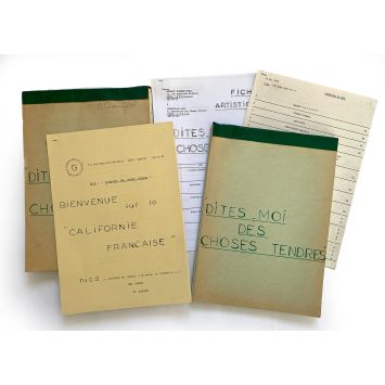 WE'VE SEEN EVERYTHING Production Bible 2 versions - 9x12 in. - 1976 - Pierre Richard, Georges Lautner