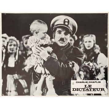 LE DICTATEUR Photo de film N05 - 22x28 cm. - 1940/R1970 - Paulette Goddard, Charles Chaplin