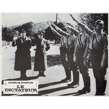 LE DICTATEUR Photo de film N02 - 22x28 cm. - 1940/R1970 - Paulette Goddard, Charles Chaplin