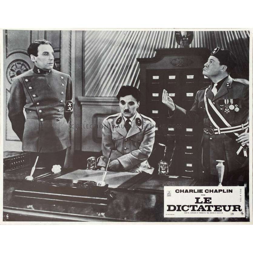 LE DICTATEUR Photo de film N01 - 22x28 cm. - 1940/R1970 - Paulette Goddard, Charles Chaplin