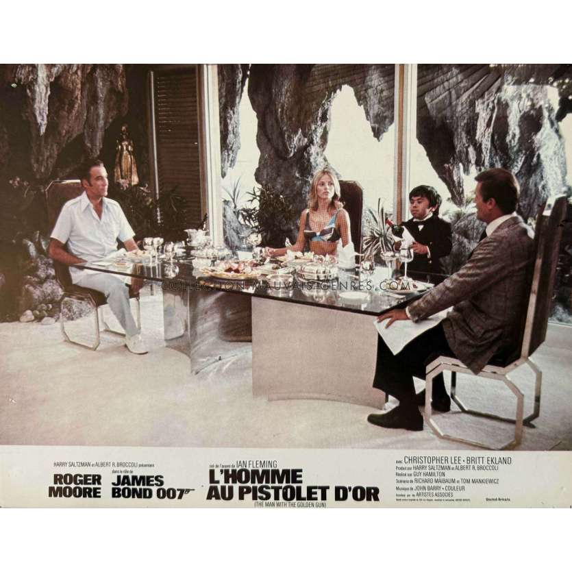 THE MAN WITH GOLDEN GUN Lobby Card N04 - 9x12 in. - 1977 - James Bond, Roger Moore