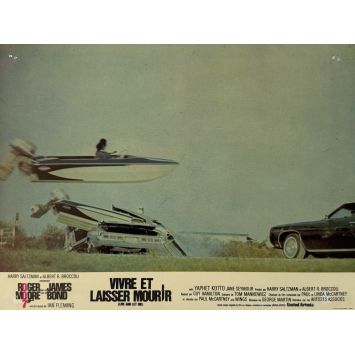 LIVE AND LET DIE Lobby Card N02 - 9x12 in. - 1973 - James Bond, Roger Moore