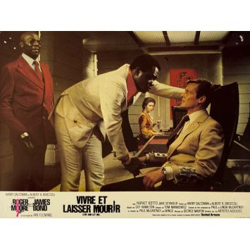 LIVE AND LET DIE Lobby Card N04 - 9x12 in. - 1973 - James Bond, Roger Moore