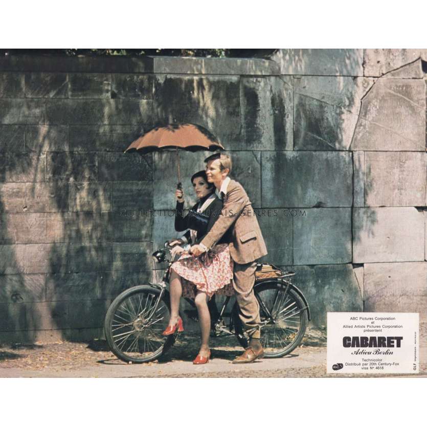 CABARET Lobby Card N02 - 10x12 in. - 1972 - Bob Fosse, Liza Minnelli