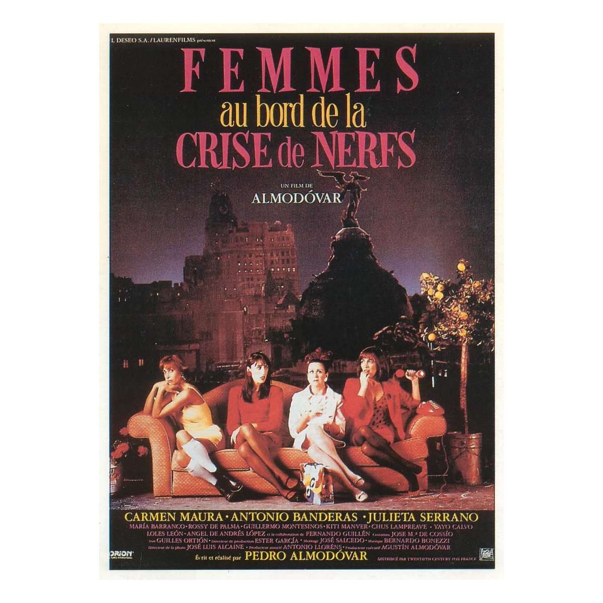 Femmes Au Bord De La Crise De Nerfs FEMMES AU BORD DE LA CRISE DE NERFS Affiche