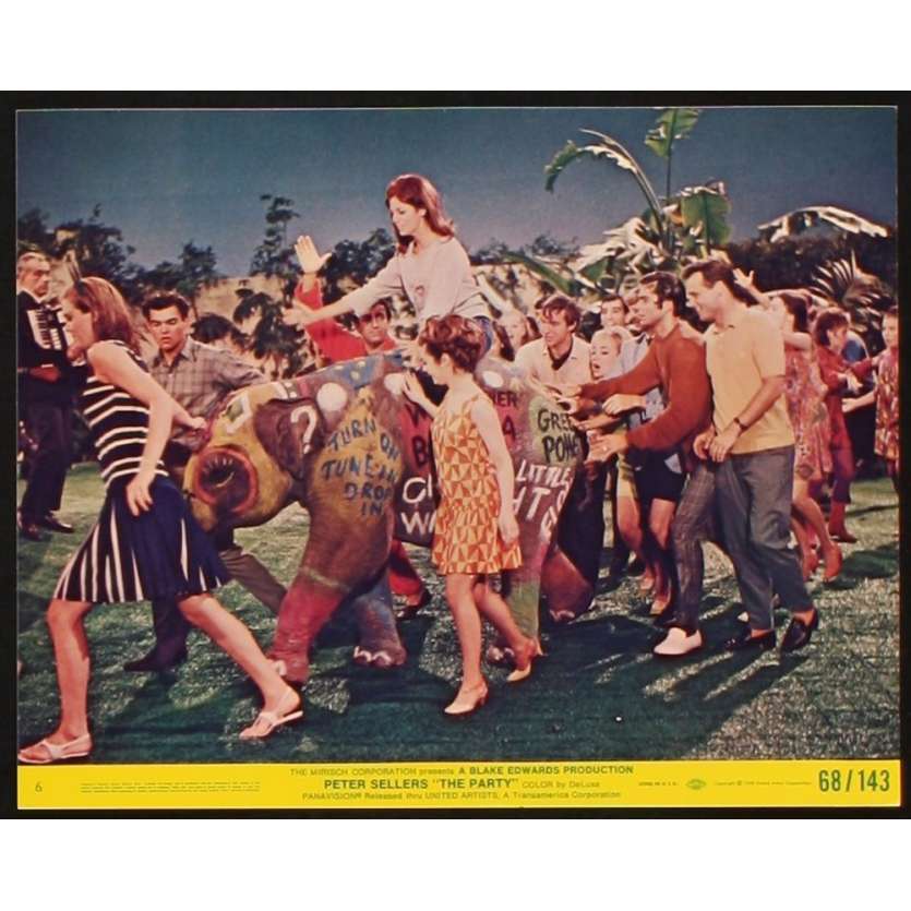 PARTY 8x10 Lobby Card N4 '68 Peter Sellers, Claudine Longet, Blake Edwards