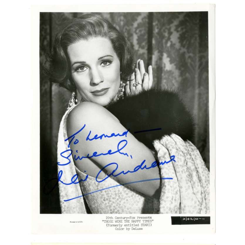 JULIE ANDREWS Photo signée 20x25 '68  Signed Still