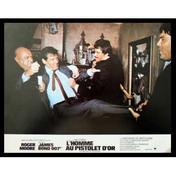 L'HOMME AU PISTOLET D'OR Photo 1 21x30 - 1974 - Roger Moore, Guy Hamilton